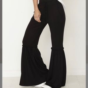 🌿Final Sale🌿 Billowy Bell bottom lounge pants.